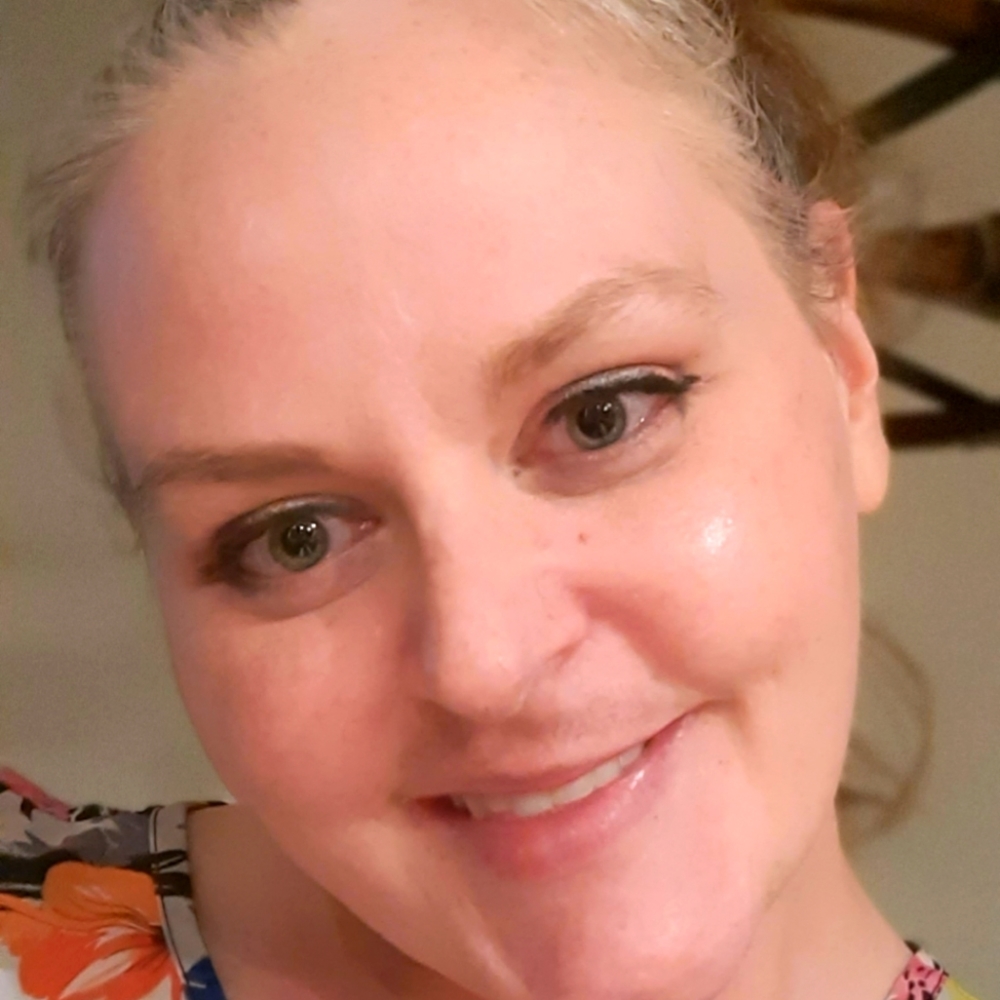 Meet your Posher, Jamessherrie